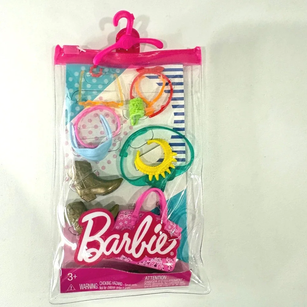 Barbie Fashion Accessory Pack Gold Boots Pink Paisley Bag Headbands GWC28 HBV44